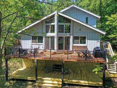 389 RAINIER RD, MCGAHEYSVILLE, VA 22840