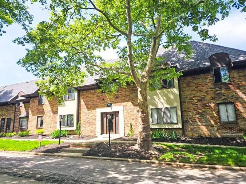 652 Olde Towne Avenue, Unit 9-652T, Columbus, OH 43214 Photo 1