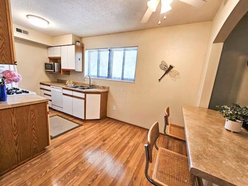 652 Olde Towne Avenue, Unit 9-652T, Columbus, OH 43214 Photo 11