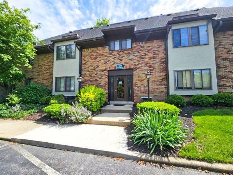 652 Olde Towne Avenue, Unit 9-652T, Columbus, OH 43214 Photo 5