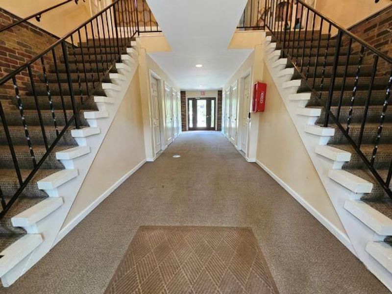 652 Olde Towne Avenue, Unit 9-652T, Columbus, OH 43214 Photo 6