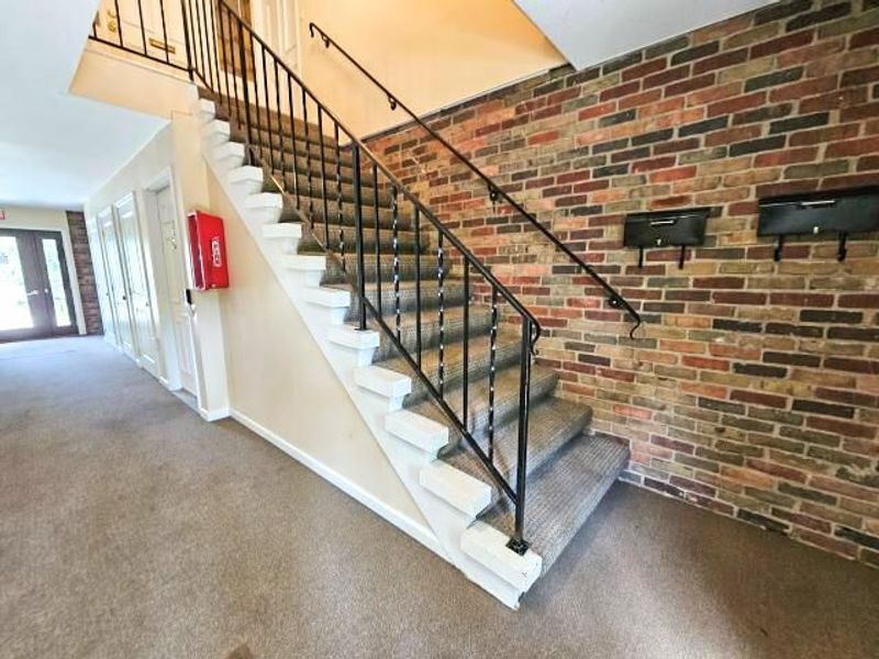 652 Olde Towne Avenue, Unit 9-652T, Columbus, OH 43214 Photo 7