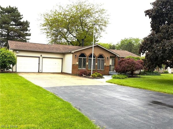 5508 Mccartney Road , Sandusky, OH 44870