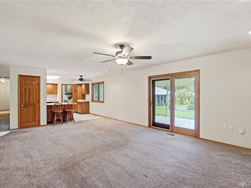 4100 Danern Drive, Beavercreek, OH 45430 Photo 11