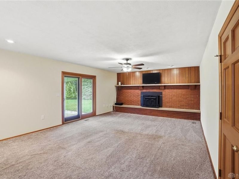 4100 Danern Drive, Beavercreek, OH 45430 Photo 9