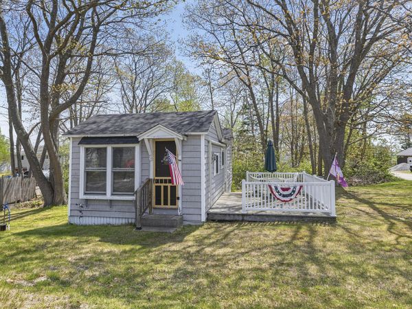84 Stovers Point Road , Harpswell, ME 04079