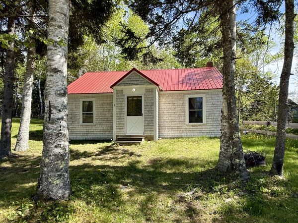 6 Meyer Street , Eastport, ME 04631