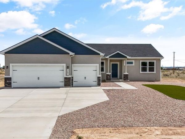 562 N Bayview Drive, Pueblo West, CO 81007
