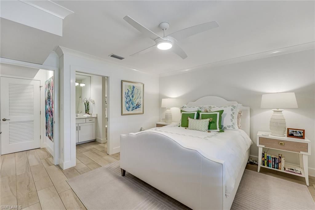 225 5th Ave S, Unit 104, Naples, FL 34102 Photo