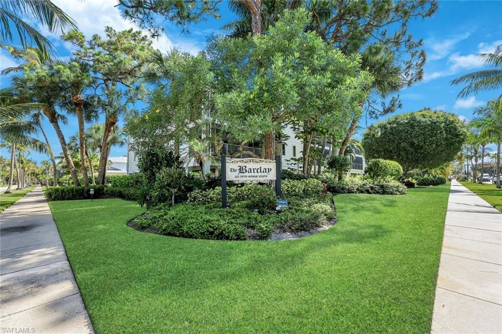 225 5th Ave S, Unit 104, Naples, FL 34102 Photo