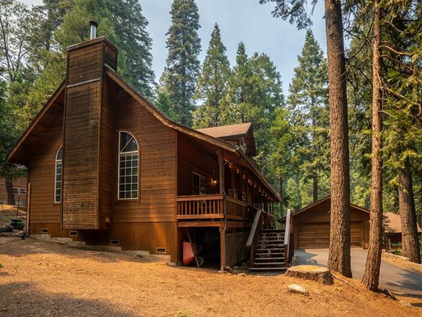 2947 Tahos Dr, Dorrington, CA 95223