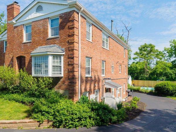 1110 Springfield Pike, Unit 15, Wyoming, OH 45215