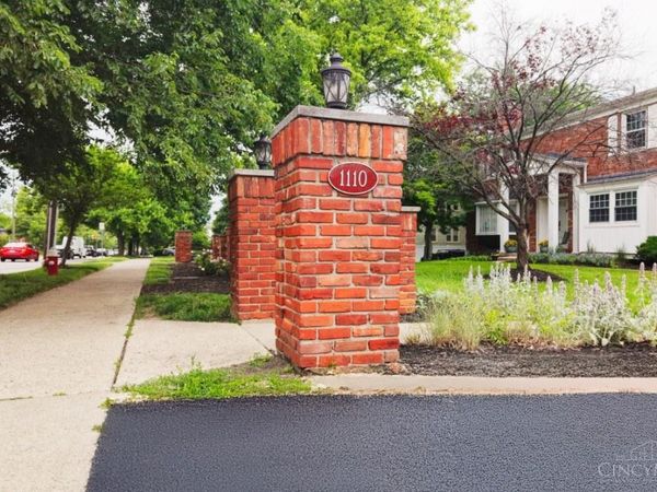 1110 Springfield Pike, Unit 15, Wyoming, OH 45215
