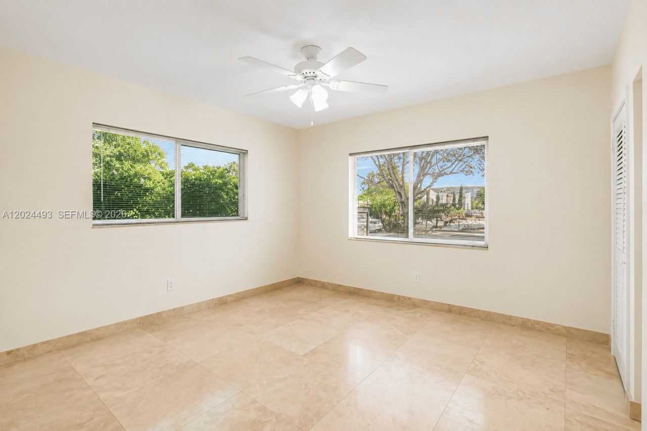 1995 Ixora Rd , North Miami, FL 33181 Photo