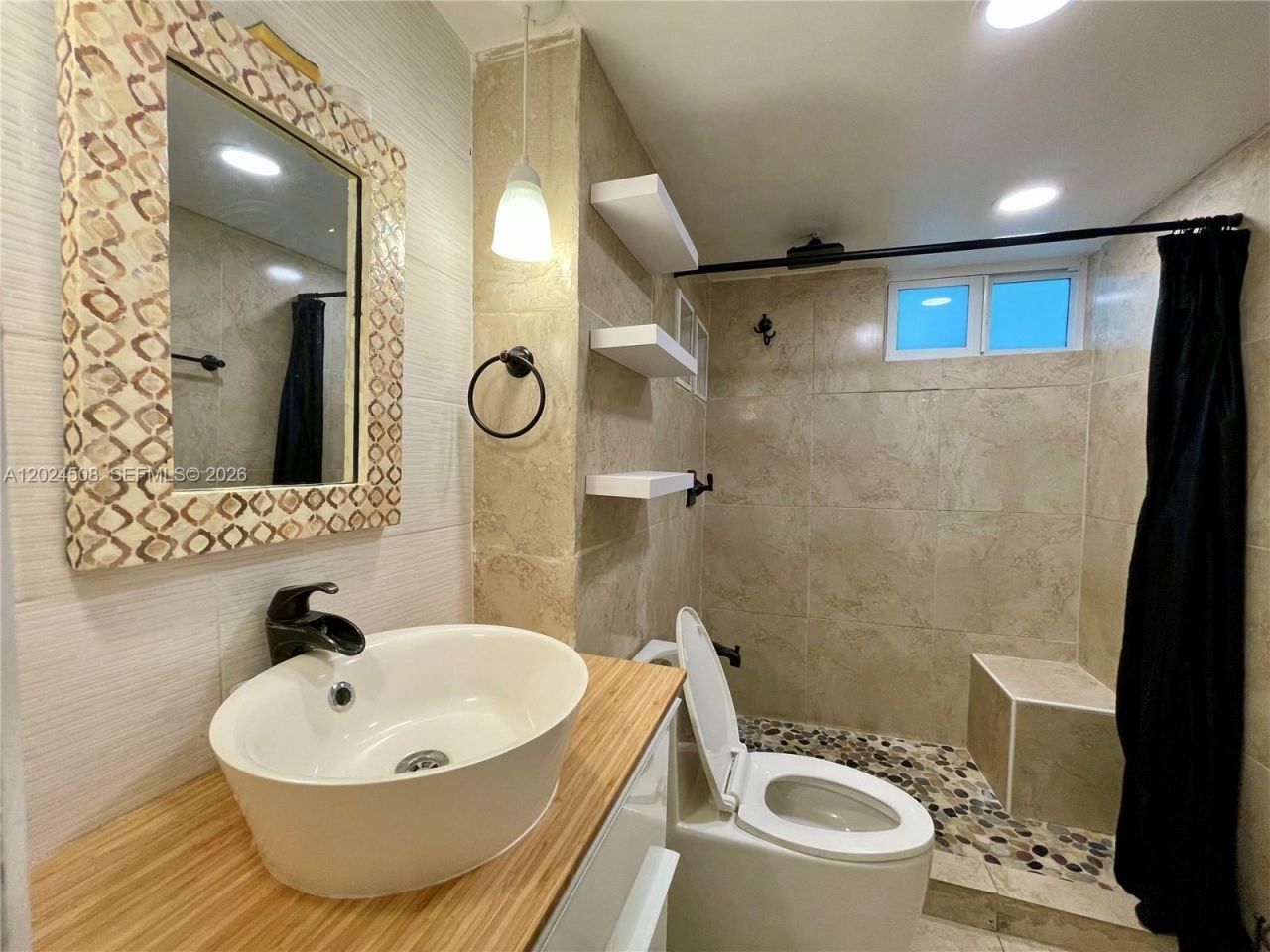 1670 Bay Rd , Unit 2B, Miami Beach, FL 33139 Photo