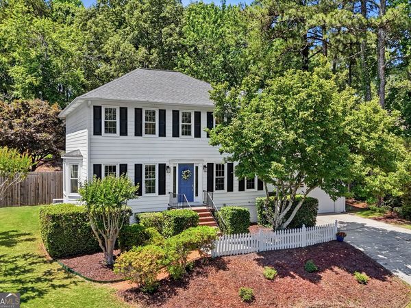 530 Woodline Court, Roswell, GA 30076