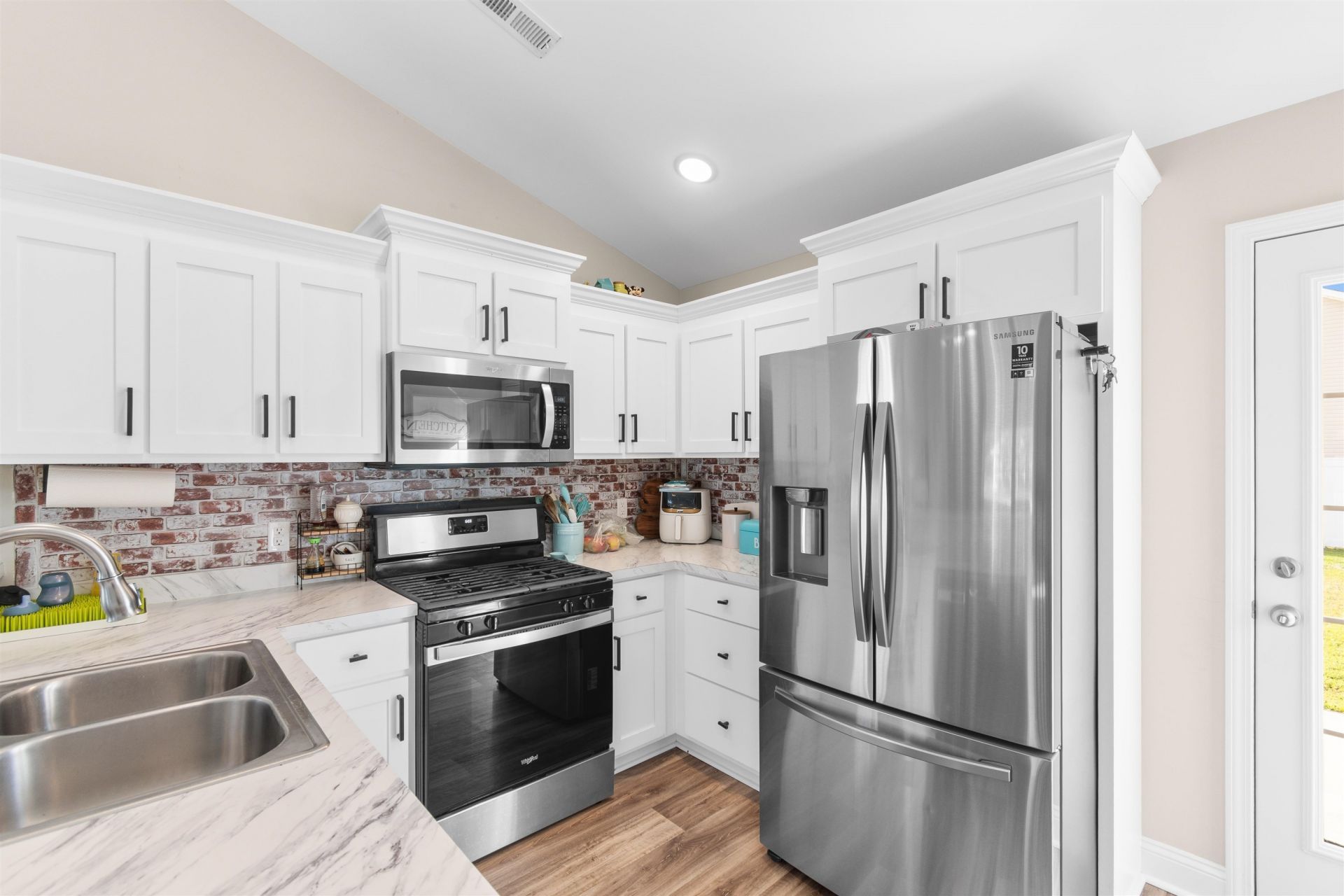 4109 Rockwood Dr. Photo 10