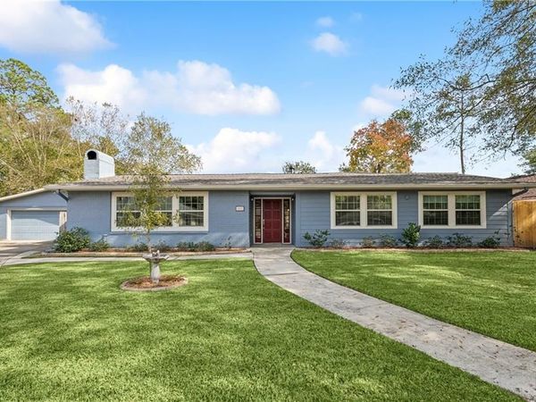 802 FRANKLIN Court , Slidell, LA 70458