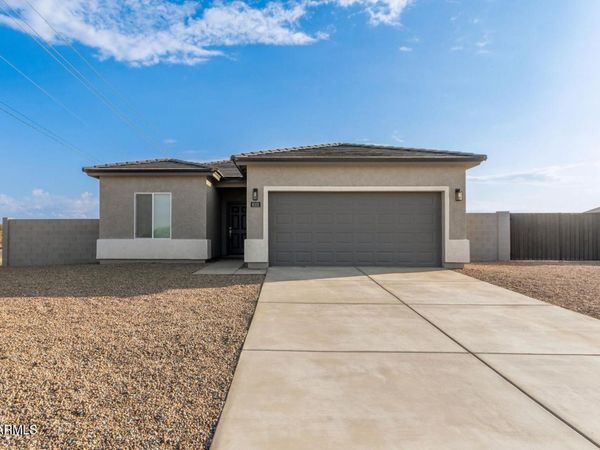 10366 W Bradshaw Drive, Arizona City, AZ 85123