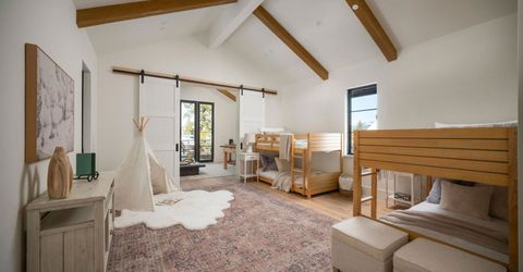 9233 Heartwood Drive, Truckee, CA 96161 Photo