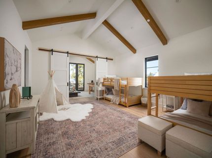 9233 Heartwood Drive, Truckee, CA 96161 Photo