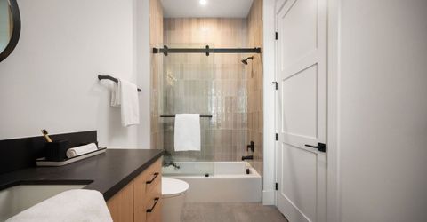 9233 Heartwood Drive, Truckee, CA 96161 Photo