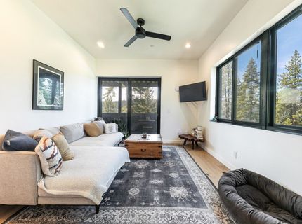 13011 Palisade Street, Truckee, CA 96161 Photo