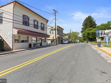 125 S MAIN STREET, EDINBURG, VA 22824