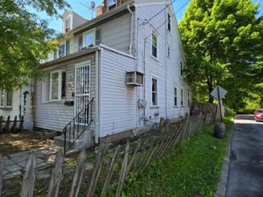 1142 CHESTNUT STREET, DARBY, PA 19023