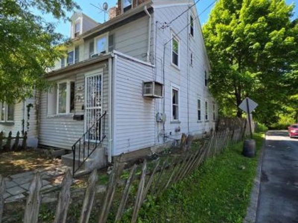 1142 CHESTNUT STREET , DARBY, PA 19023