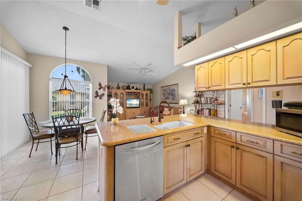 3971 Spring Garden Ln , Estero, FL 33928 Photo