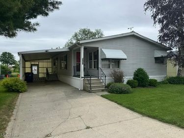 711 Brookside Drive, Wellington, OH 44090
