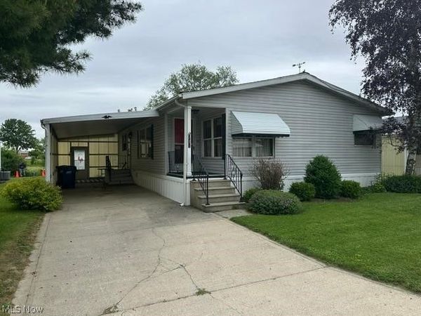 711 Brookside Drive , Wellington, OH 44090