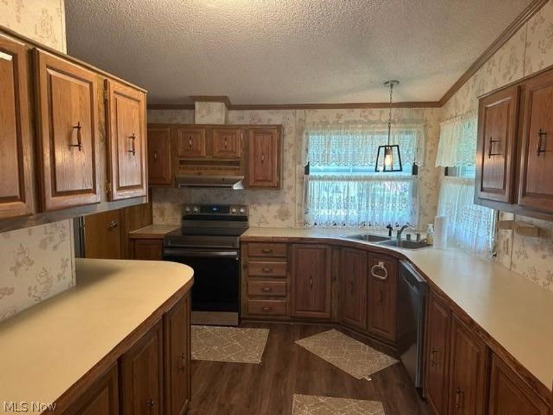 711 Brookside Drive, Wellington, OH 44090 Photo 10