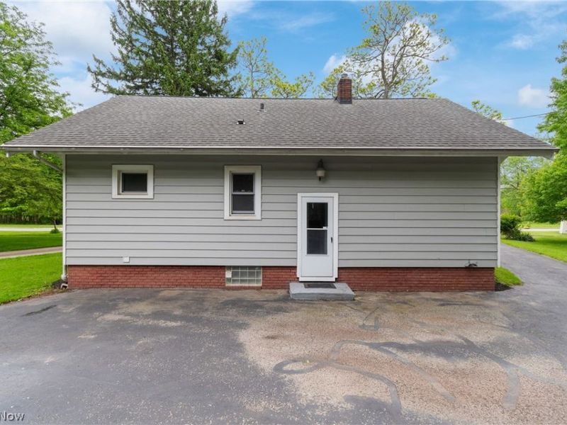 25001 Chardon Road, Richmond Heights, OH 44143 Photo 5