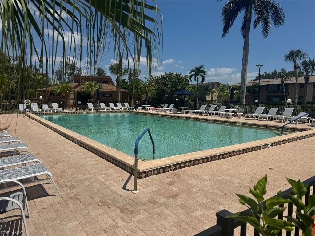 6496 Royal Woods Dr , Unit 7, Fort Myers, FL 33908 Photo