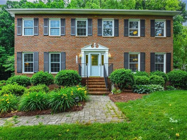 1304 Wakefield Place , Greensboro, NC 27410