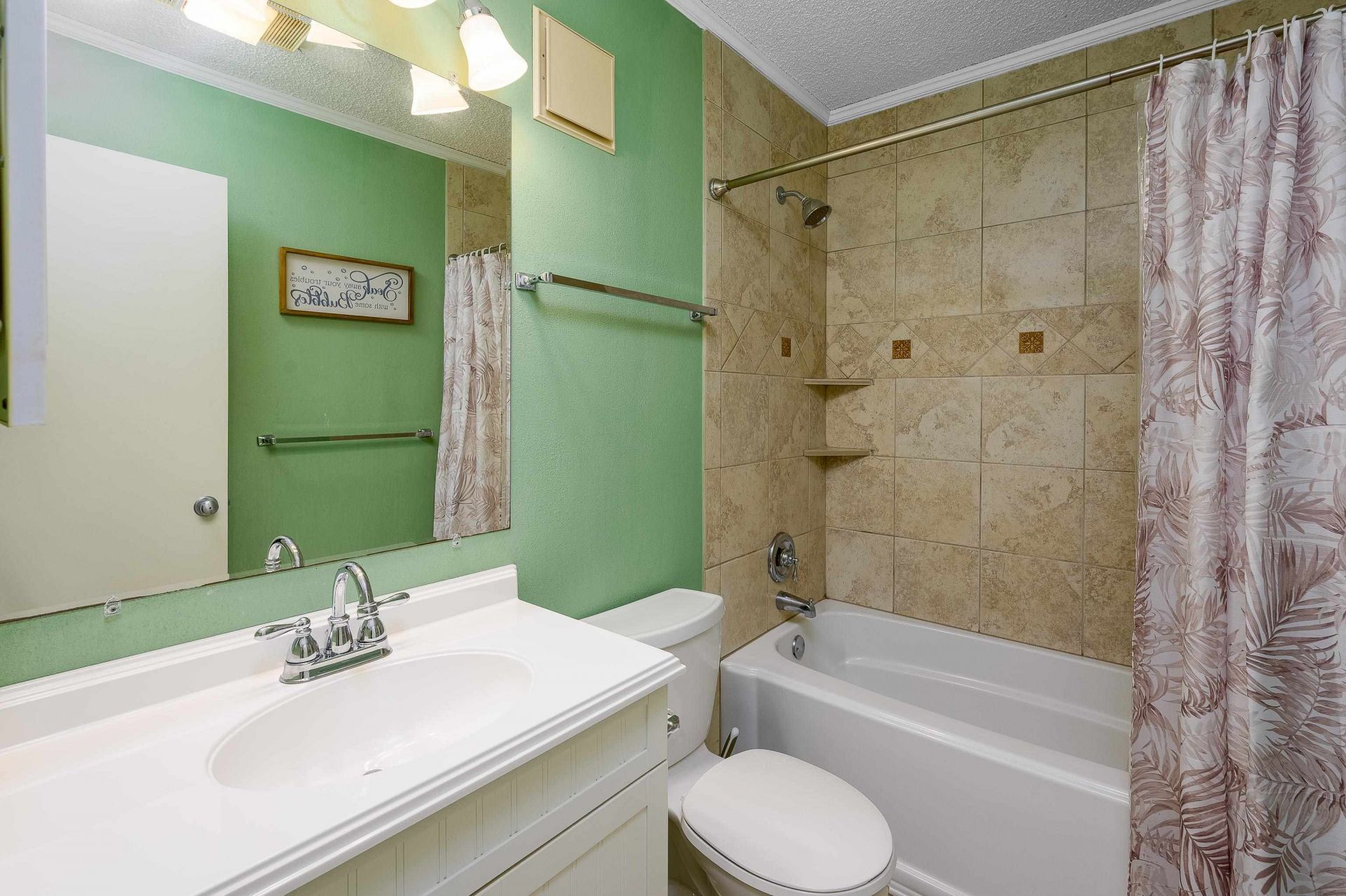 201 North Ocean Blvd.  Photo 15