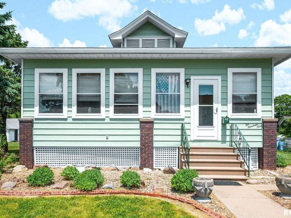 209 W WALNUT Street, La Rose, IL 61541