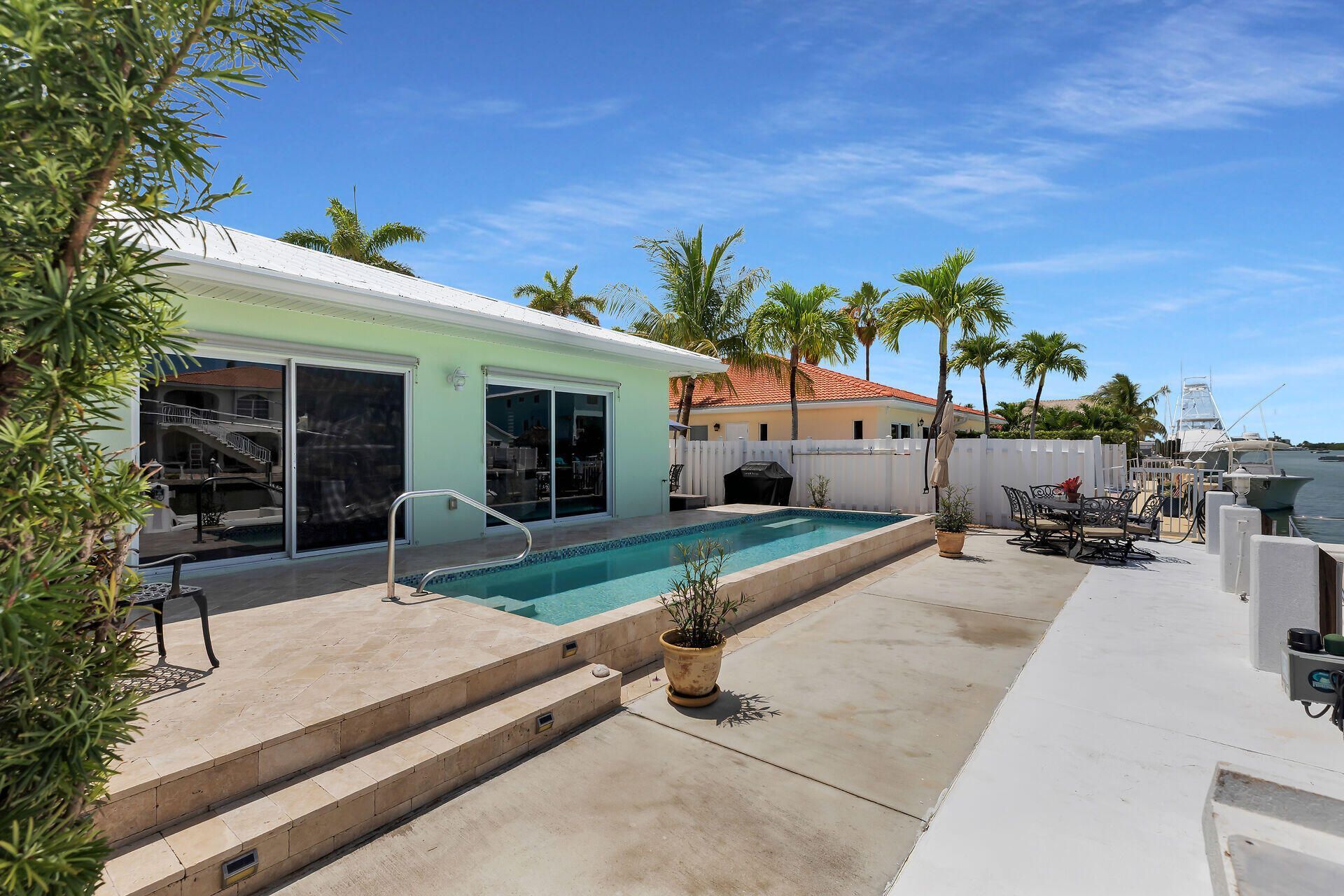 292 Sadowski, Key Colony, FL 33051 Photo