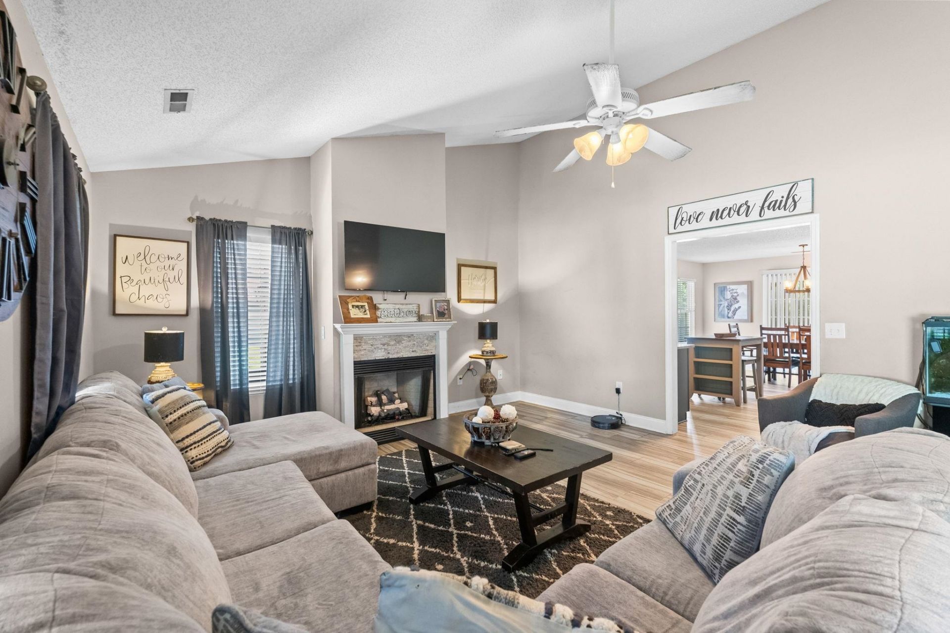 3850 Mallard Way Photo 8