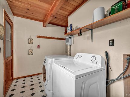 1110 San Diego Street, South Lake Tahoe, CA 96150 Photo