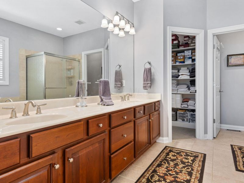 5160 Old Field Court, Westerville, OH 43082 Photo 26