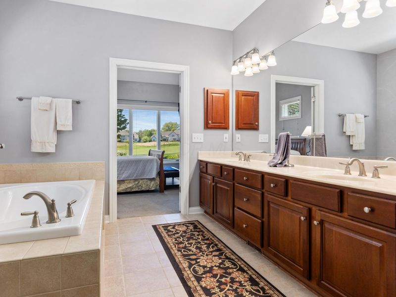 5160 Old Field Court, Westerville, OH 43082 Photo 28