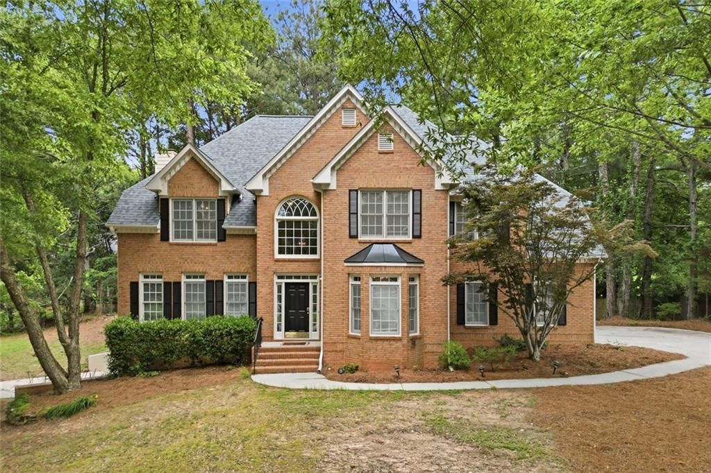 3235 Lake Russell Way, Buford, GA 30519 Main Photo