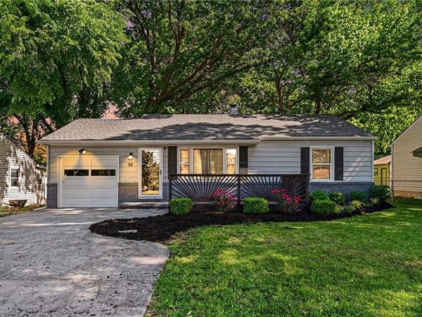 30 S Village Drive, Liberty, MO 64068