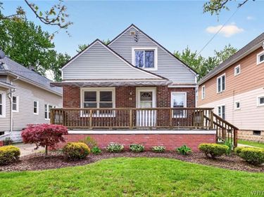 77 Whitfield Avenue, Buffalo, NY 14220