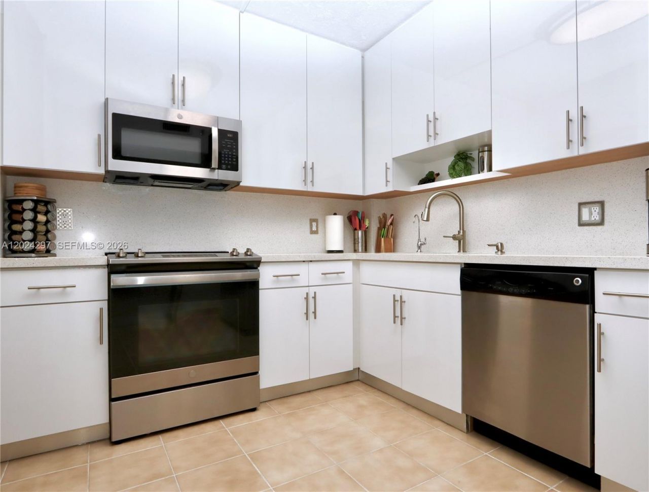 3850 Washington St, Unit 1010, Hollywood, FL 33021 Photo
