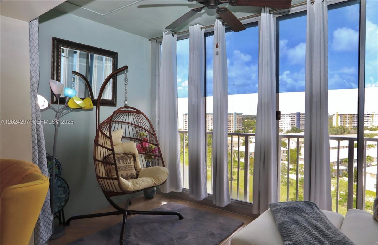 3850 Washington St, Unit 1010, Hollywood, FL 33021 Photo