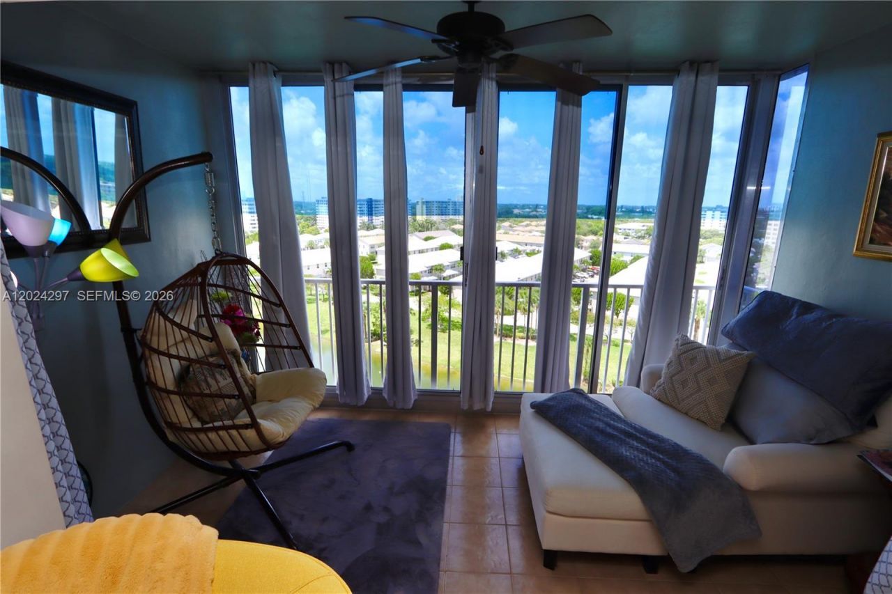 3850 Washington St, Unit 1010, Hollywood, FL 33021 Photo